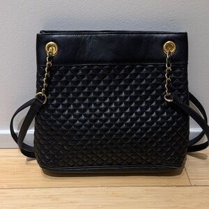 Elegant Black Quilted Shoulder Bag